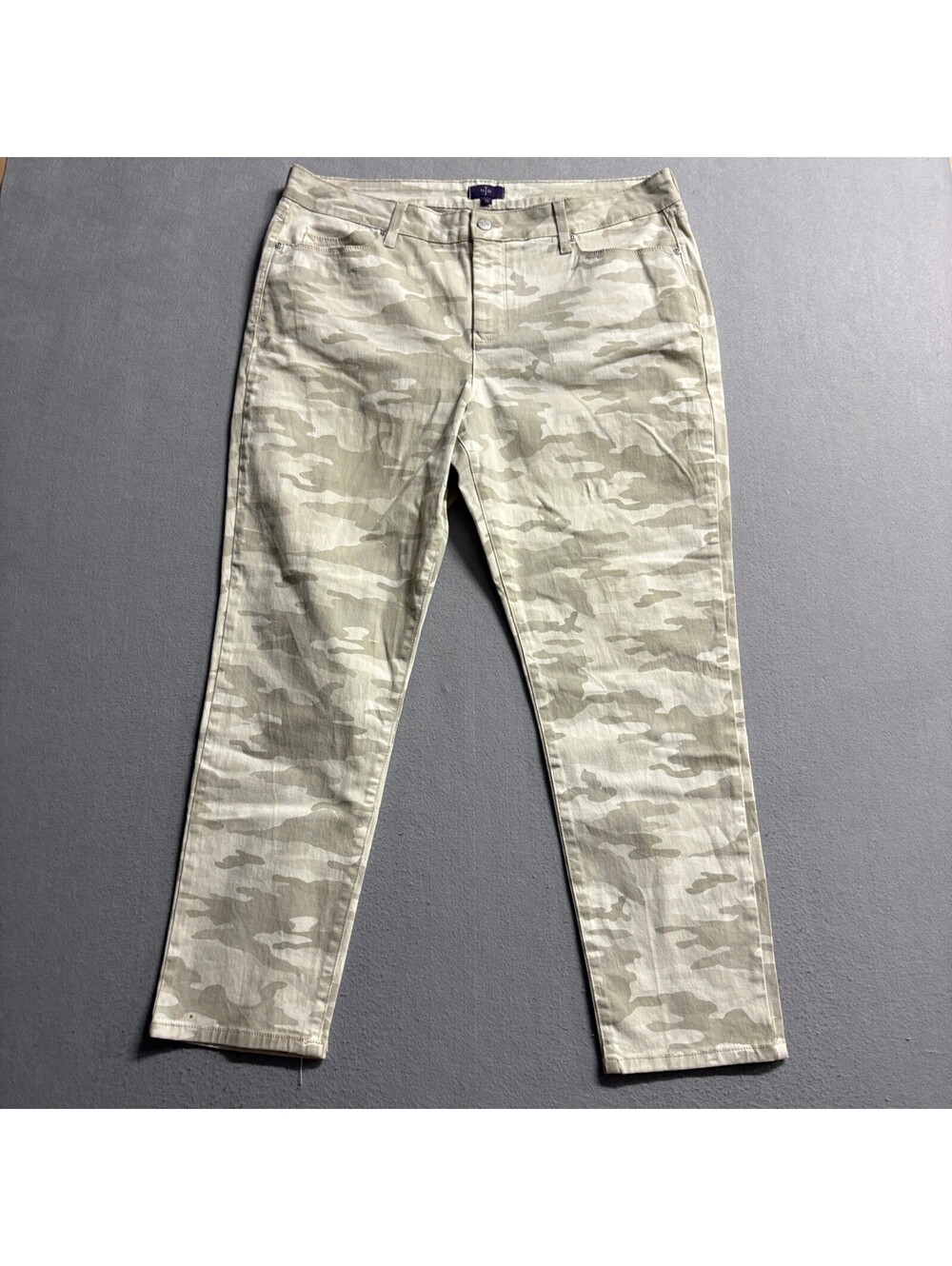 NYDJ Camo Ankle Jeans Womens 16 Beige Camouflage Lift Tuck Stretch Made in USA
